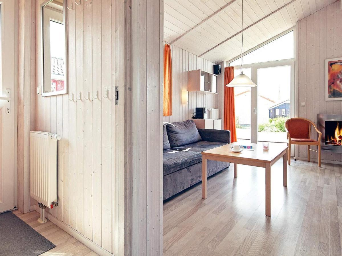 4 Person Holiday Home In Grömitz Extérieur photo
