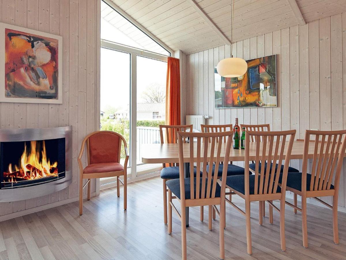 4 Person Holiday Home In Grömitz Extérieur photo